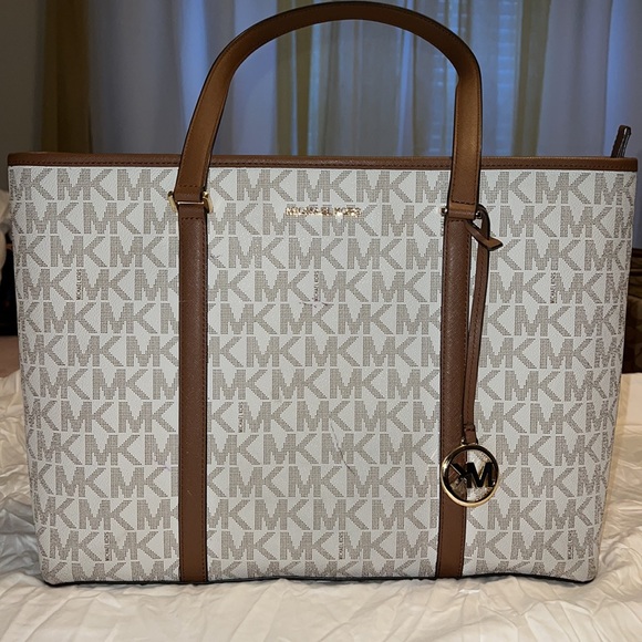Michael Kors Tote - Picture 2 of 9